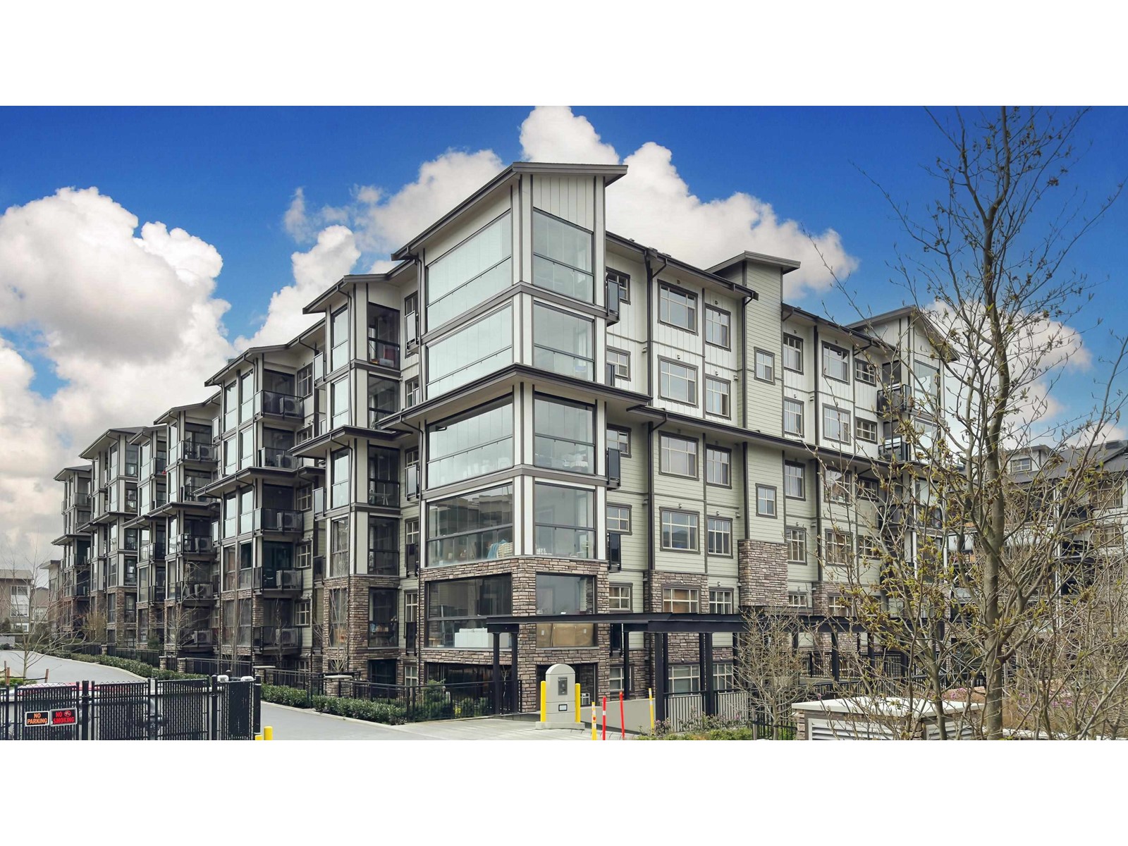 104 8538 203a Street, Langley, British Columbia  V2Y 3P9 - Photo 1 - R2983558