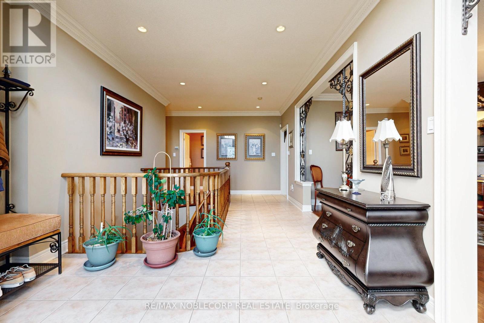 Property at 86 NOVAVIEW CRESCENT image 4