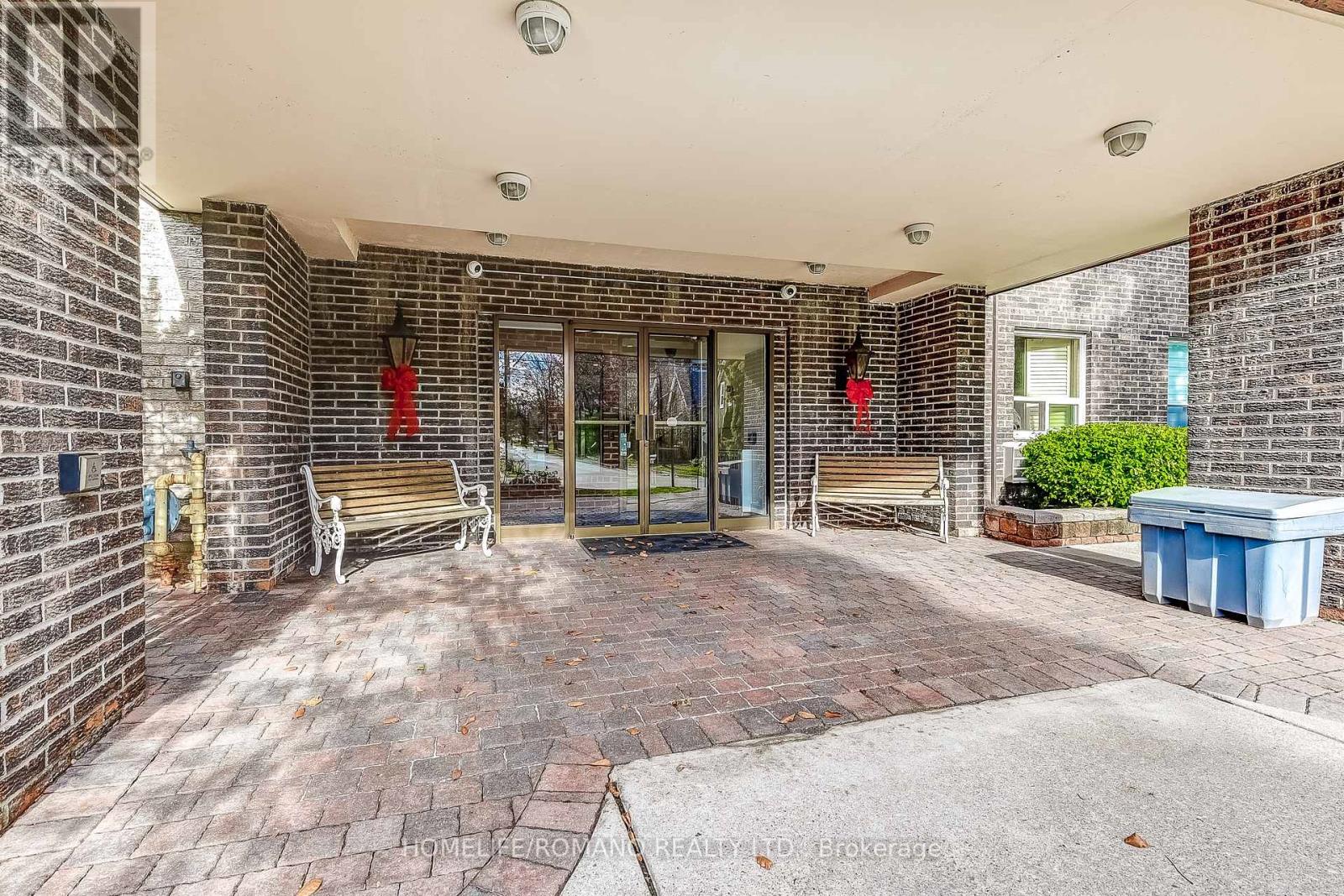 Property at 202 - 67 RICHMOND STREET image 4