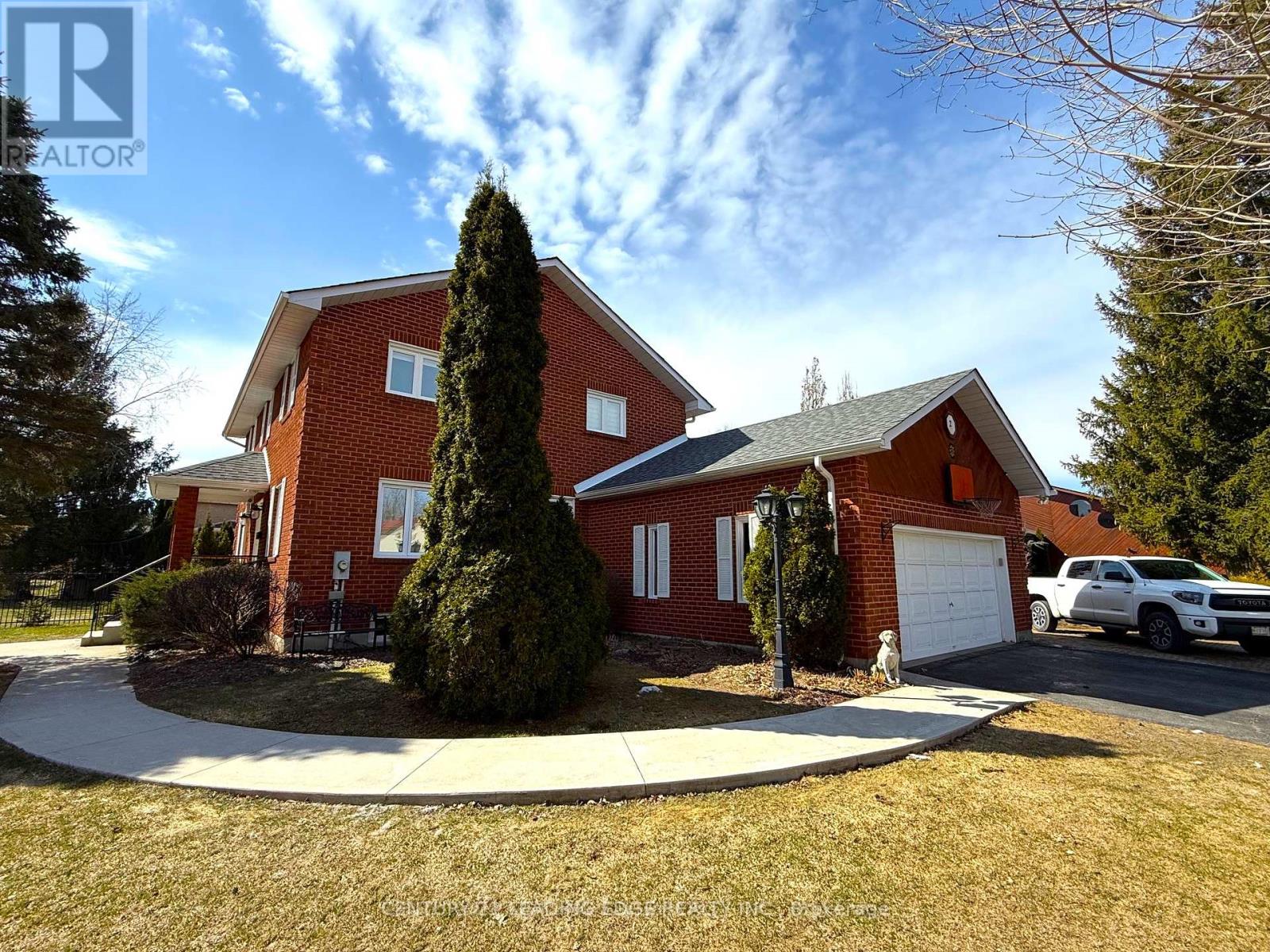 Property at 2 COLLEEN CRESCENT image 1