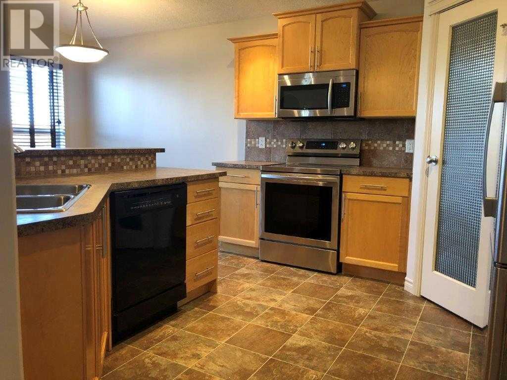 Property at 81 Pinnacle Lake Drive image 3