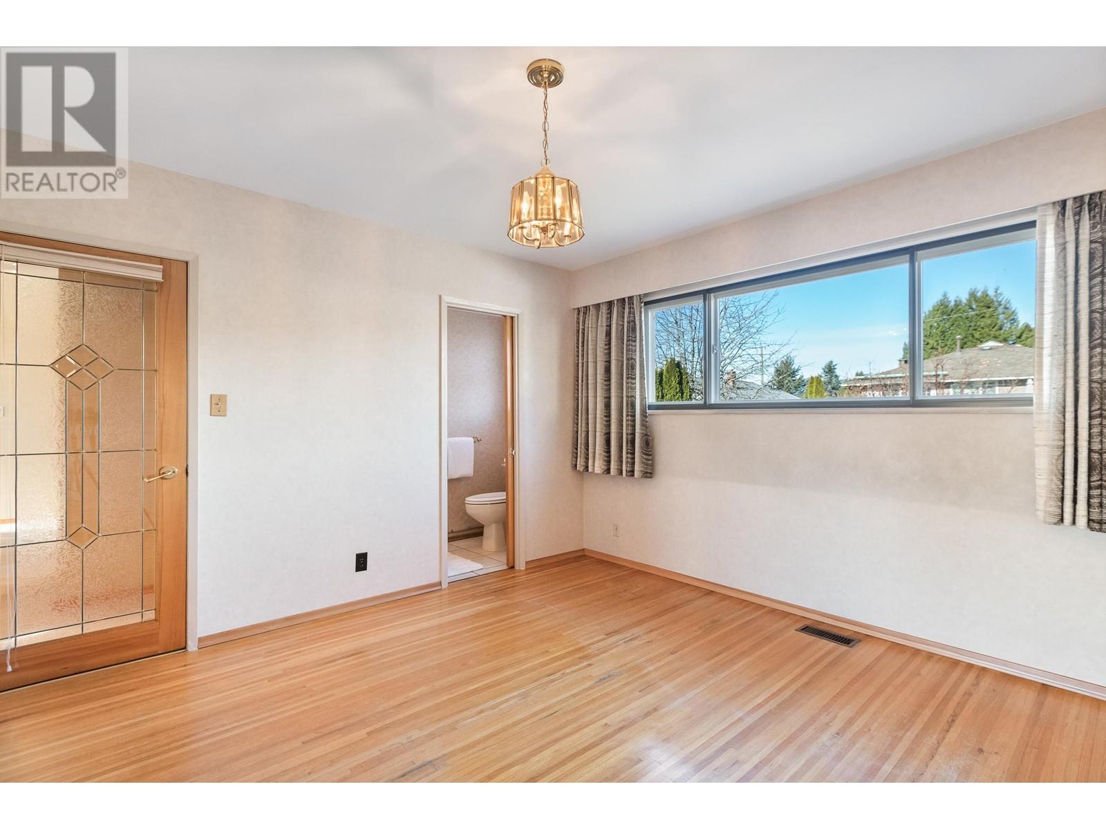 805 Everett Crescent, Burnaby, British Columbia  V5A 2N3 - Photo 20 - R2983647
