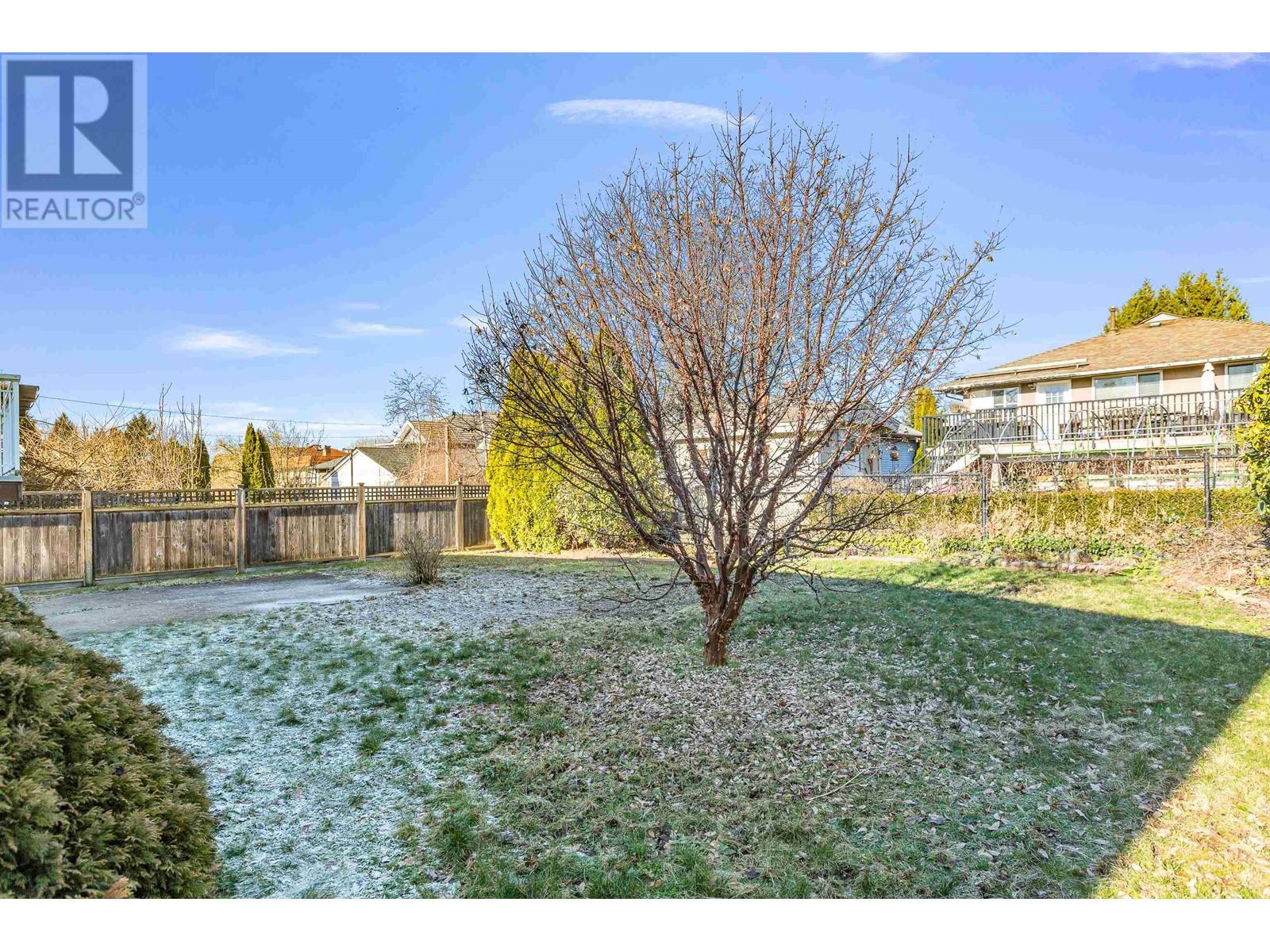 805 Everett Crescent, Burnaby, British Columbia  V5A 2N3 - Photo 30 - R2983647