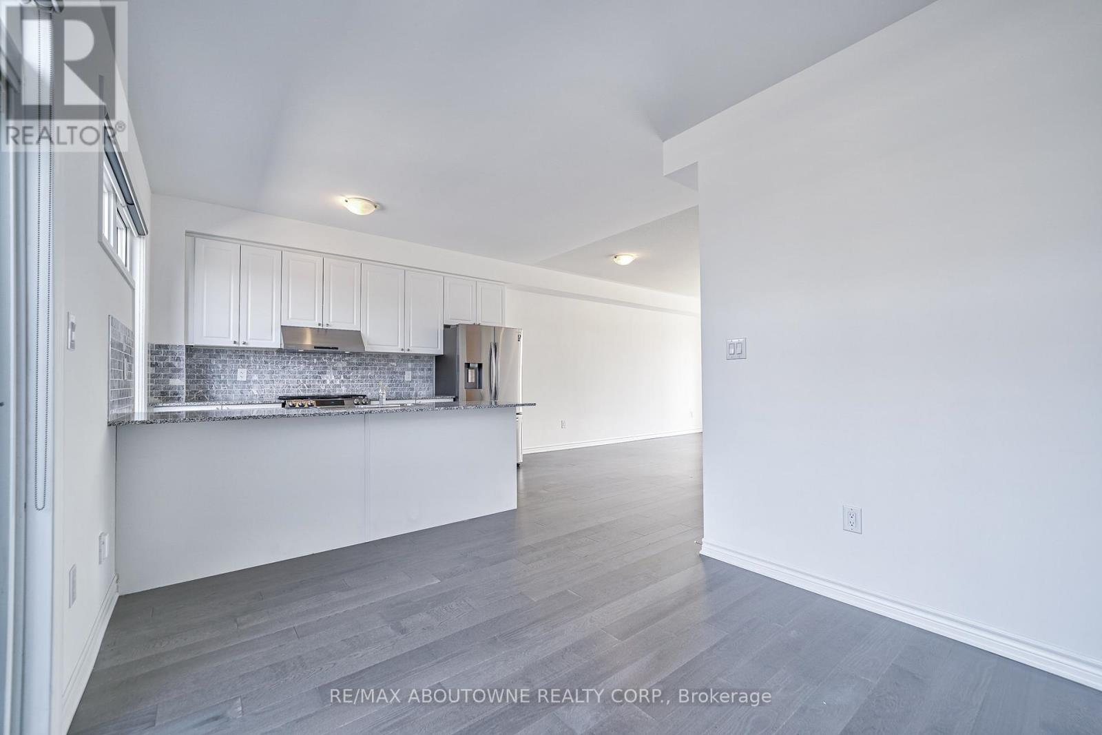 2501 Littlefield Crescent, Oakville (1007 - Ga Glen Abbey), Ontario  L6M 5L9 - Photo 24 - W12051712