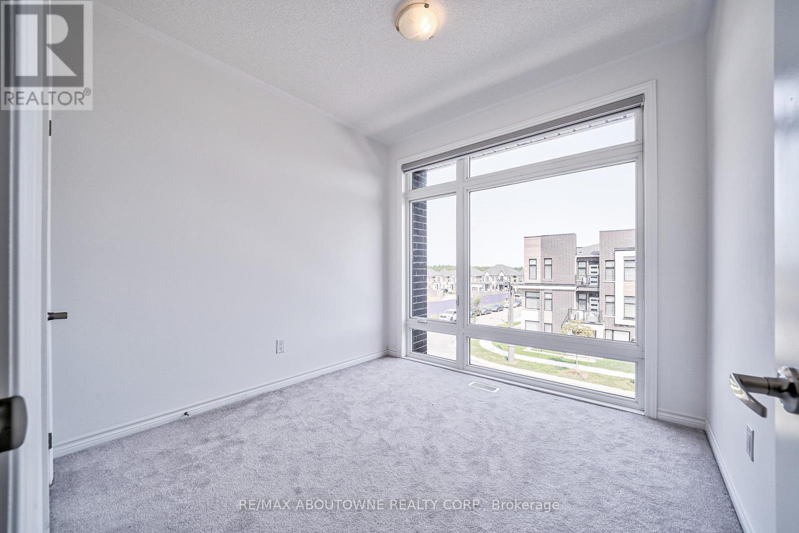 2501 Littlefield Crescent, Oakville (1007 - Ga Glen Abbey), Ontario  L6M 5L9 - Photo 38 - W12051712