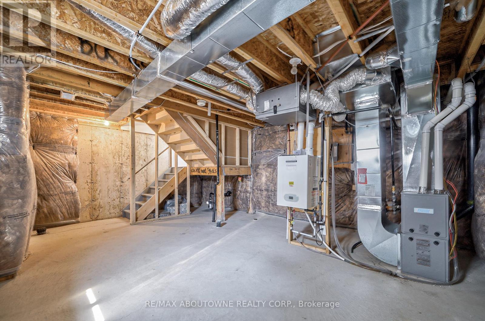 2501 Littlefield Crescent, Oakville (1007 - Ga Glen Abbey), Ontario  L6M 5L9 - Photo 44 - W12051712