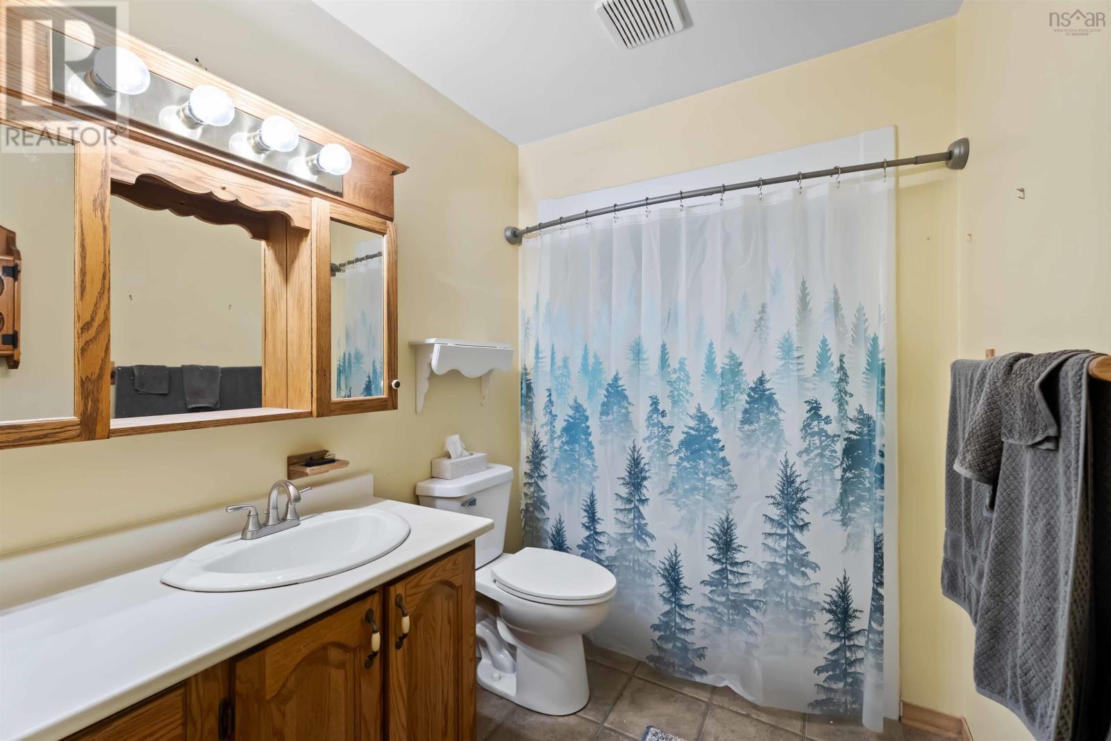 132 Highway 1, Dayton, Nova Scotia  B5A 5A1 - Photo 16 - 202502556