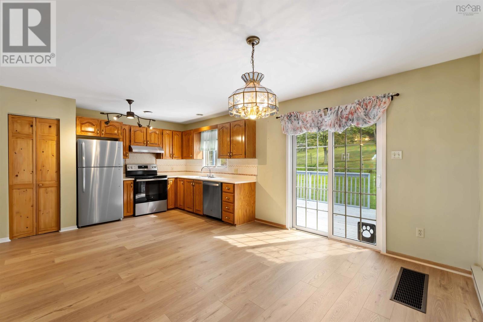 132 Highway 1, Dayton, Nova Scotia  B5A 5A1 - Photo 8 - 202502556