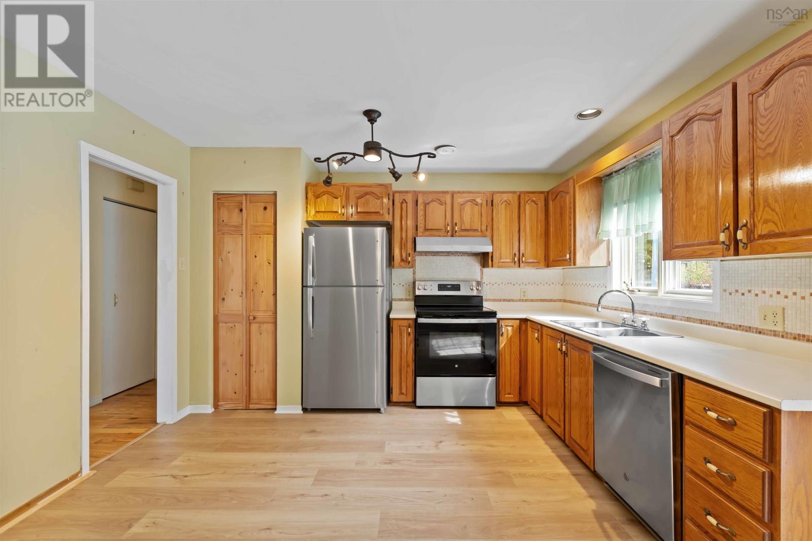 132 Highway 1, Dayton, Nova Scotia  B5A 5A1 - Photo 9 - 202502556