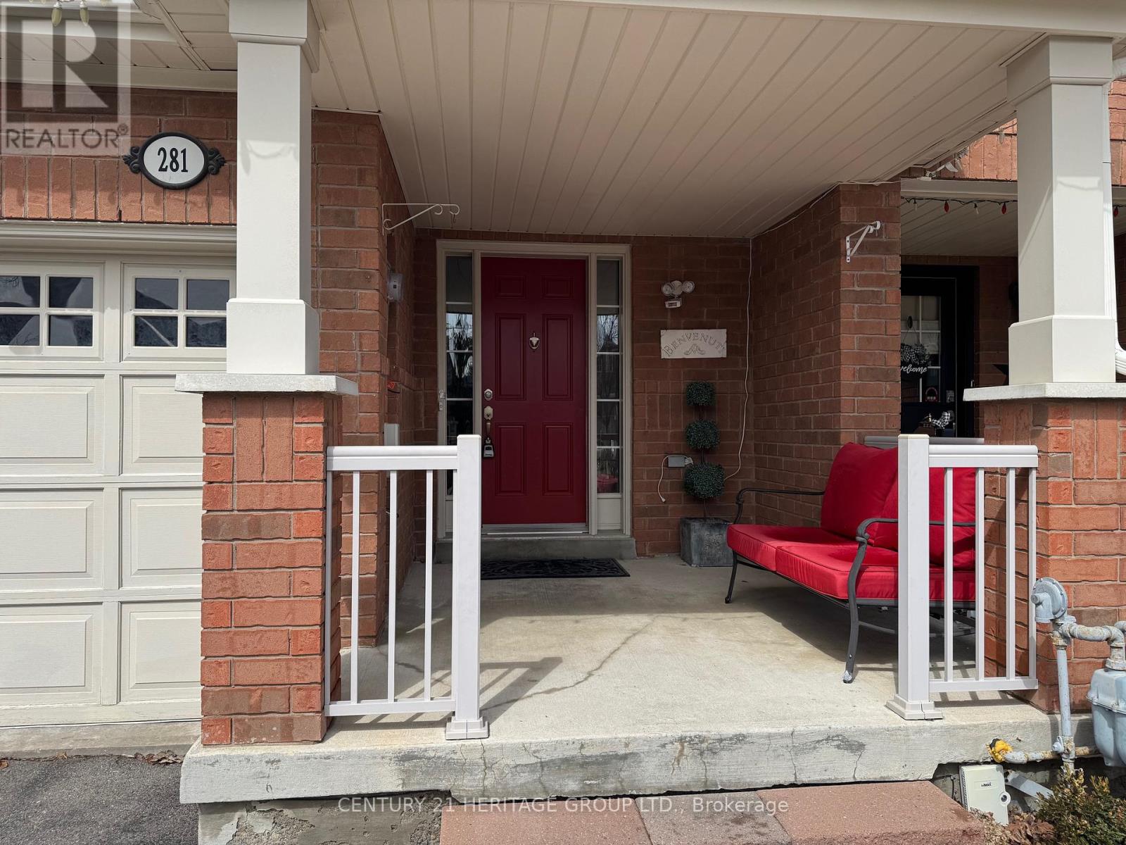 Property at 281 PENNDUTCH CIRCLE image 2