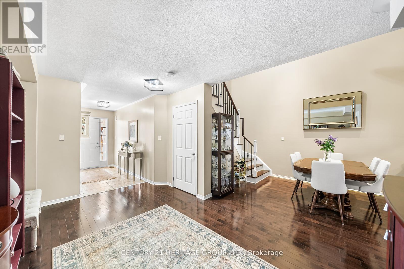 Property at 281 PENNDUTCH CIRCLE image 5