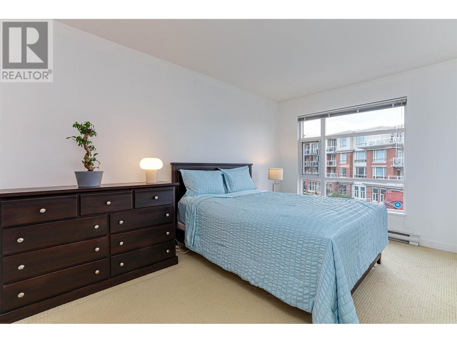 Listing Picture 13 of 28 : 1468 CEDAR COTTAGE MEWS, Vancouver / 溫哥華 - 魯藝地產 Yvonne Lu Group - MLS Medallion Club Member