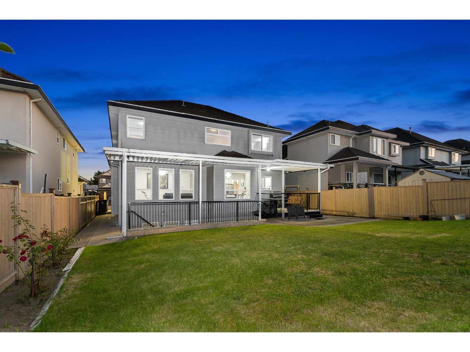 Property at 14961 69 AVENUE image 4