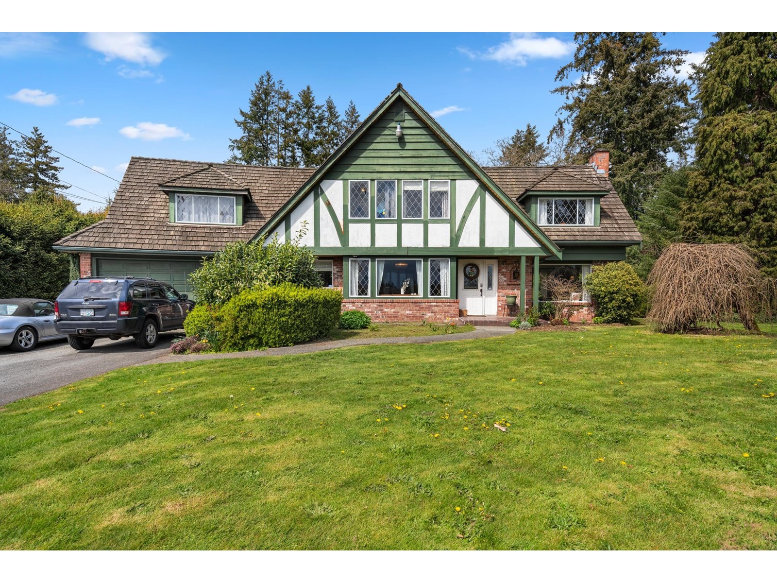 Property at 14633 56 AVENUE image 3