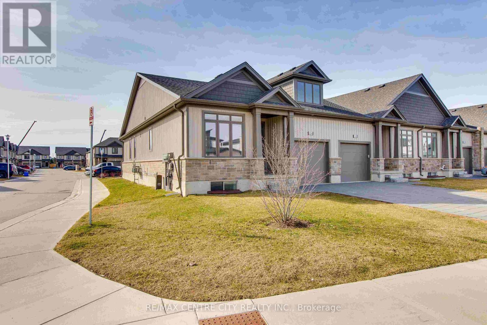 Property at 2284 EVANS BOULEVARD image 2