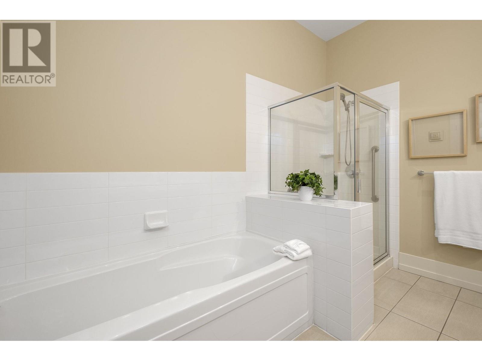 2701 400 Capilano Road, Port Moody, British Columbia  V3E 0E1 - Photo 23 - R2983654