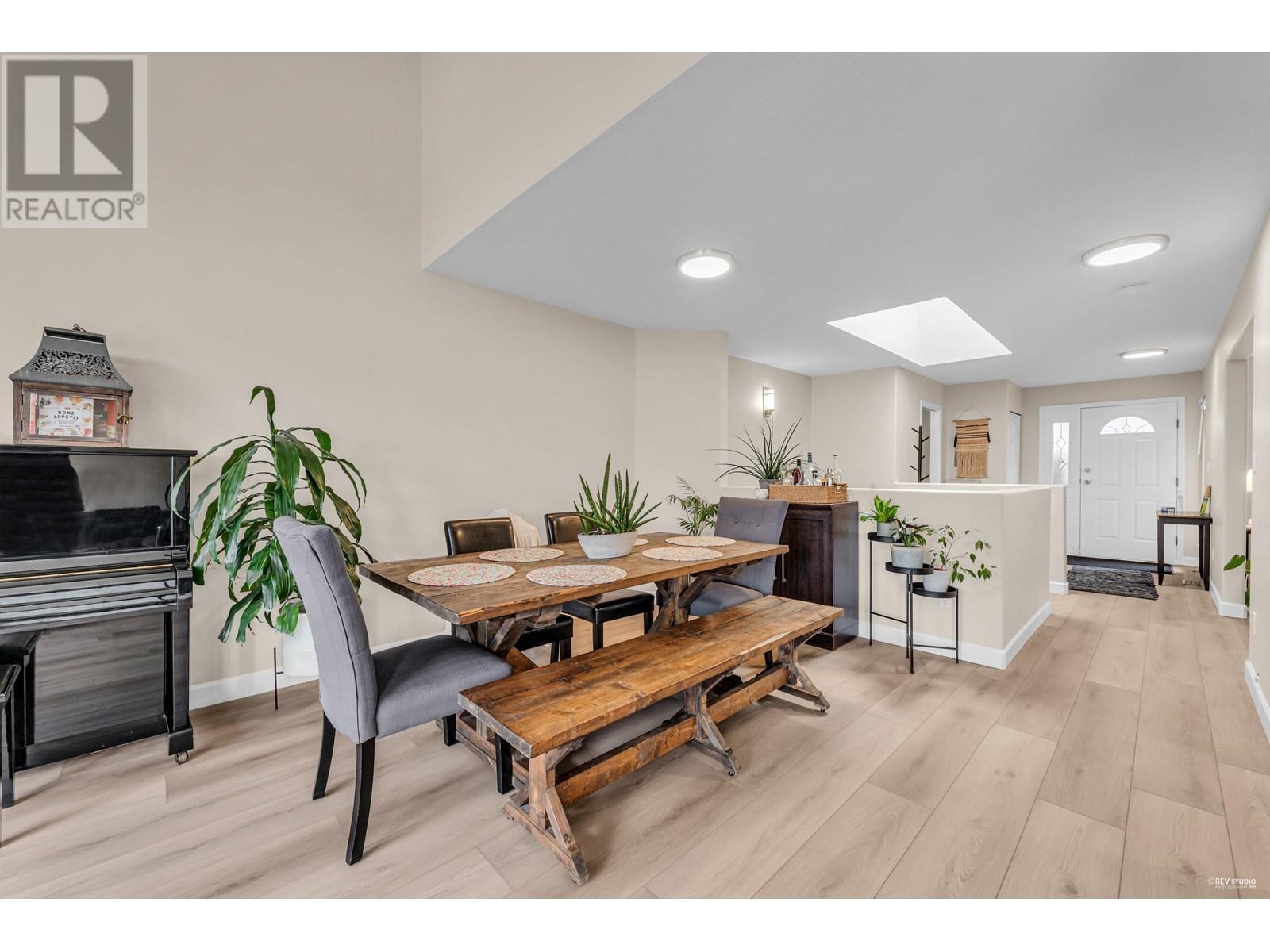 74 Shoreline Circle, Port Moody, British Columbia  V3H 5B3 - Photo 10 - R2983705