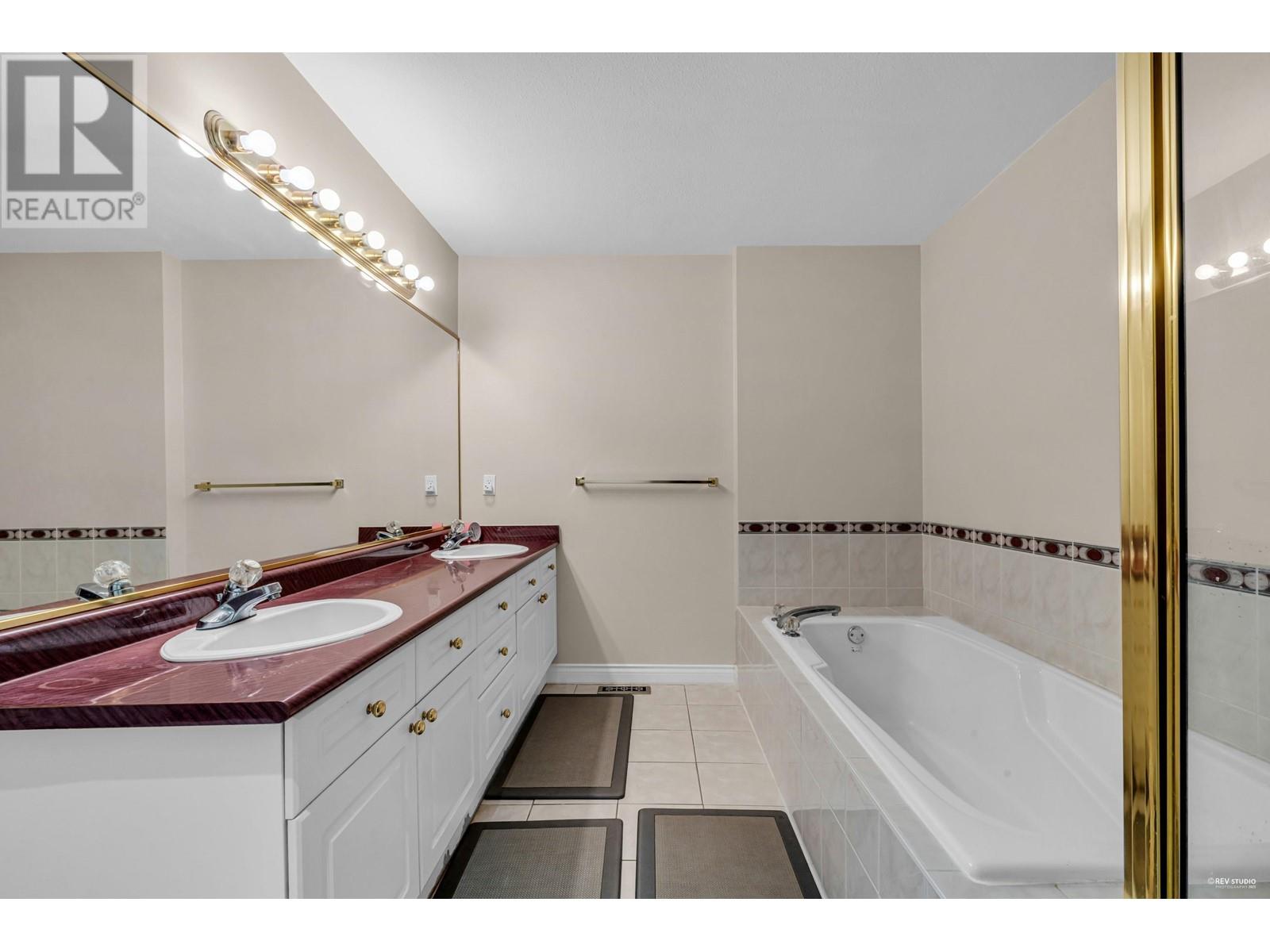 74 Shoreline Circle, Port Moody, British Columbia  V3H 5B3 - Photo 19 - R2983705