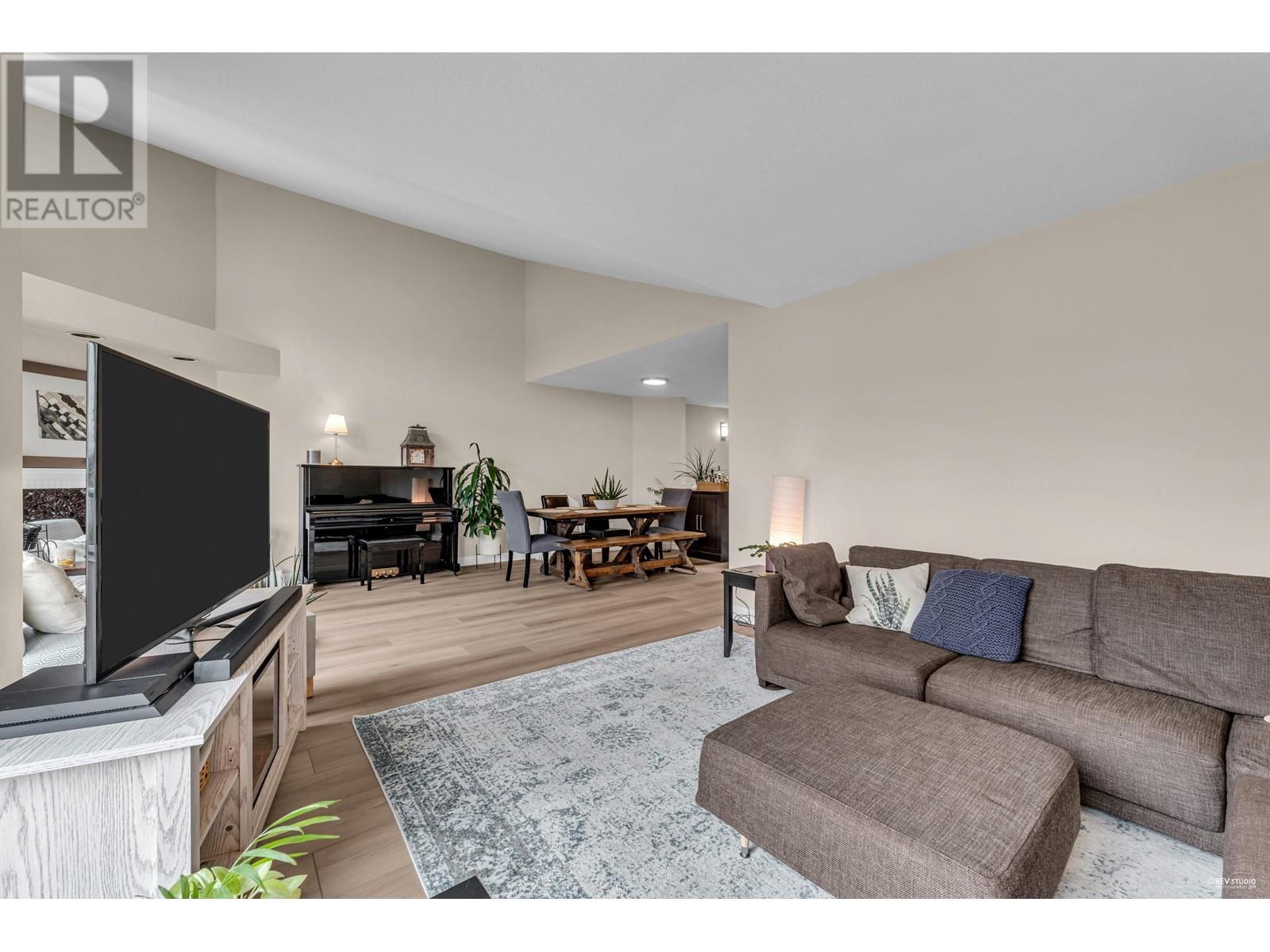74 Shoreline Circle, Port Moody, British Columbia  V3H 5B3 - Photo 5 - R2983705