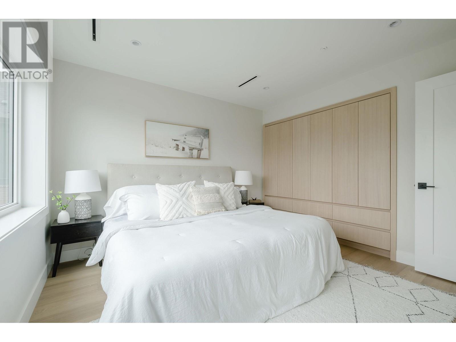 3674 Oxford Street, Vancouver, British Columbia  V5K 1P3 - Photo 11 - R2983708