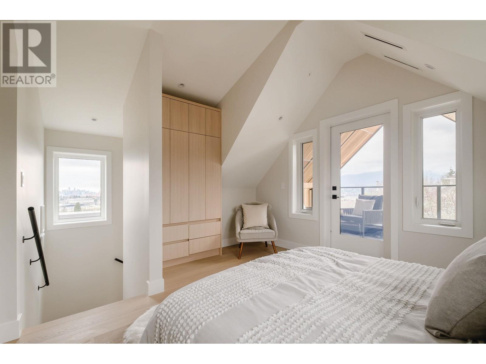 3674 Oxford Street, Vancouver, British Columbia  V5K 1P3 - Photo 17 - R2983708