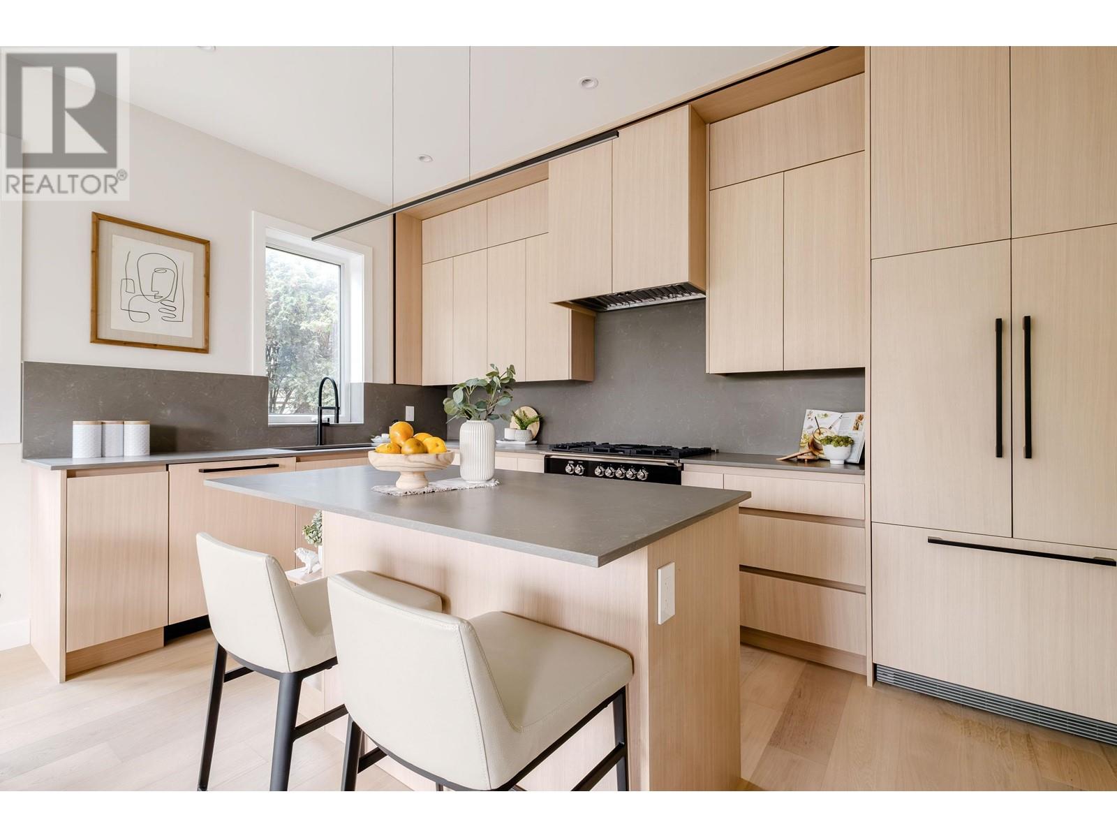 3674 Oxford Street, Vancouver, British Columbia  V5K 1P3 - Photo 6 - R2983708