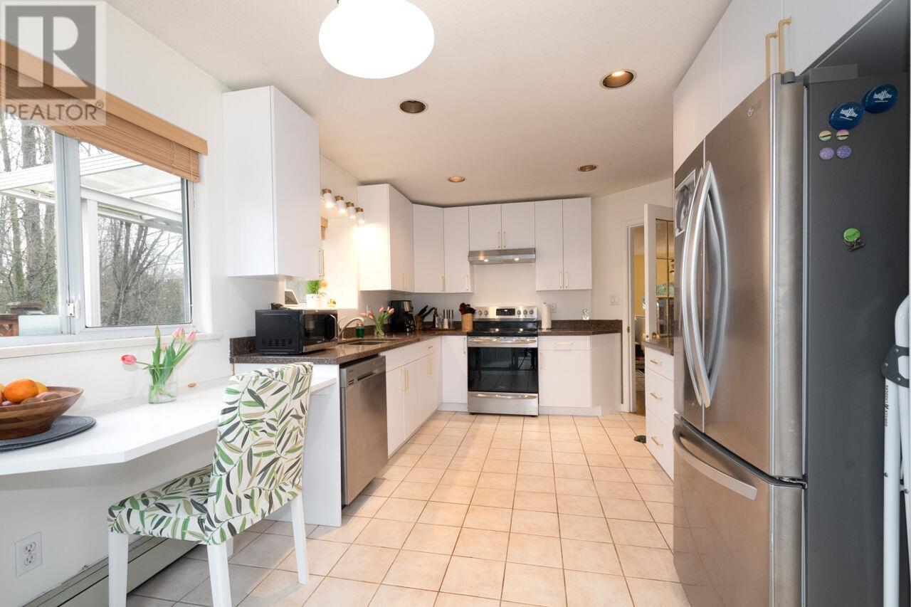 6873 4th Street, Burnaby, British Columbia  V5E 4J3 - Photo 15 - R2983717