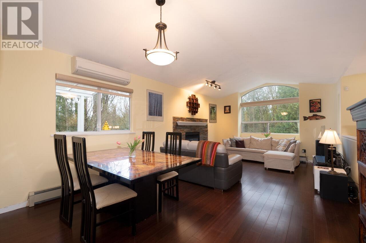 6873 4th Street, Burnaby, British Columbia  V5E 4J3 - Photo 5 - R2983717
