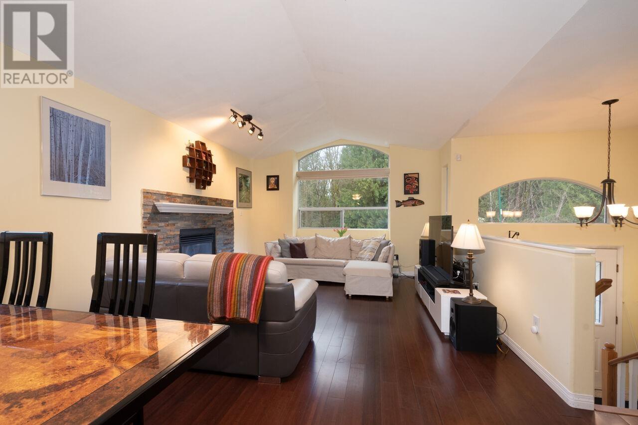 6873 4th Street, Burnaby, British Columbia  V5E 4J3 - Photo 6 - R2983717