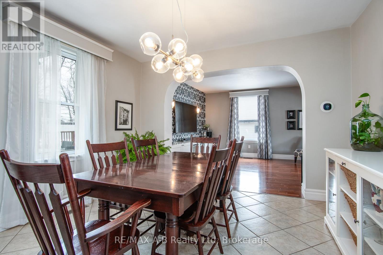 22 Mill Street E, Perth East, Ontario  N0K 1M0 - Photo 12 - X12051754