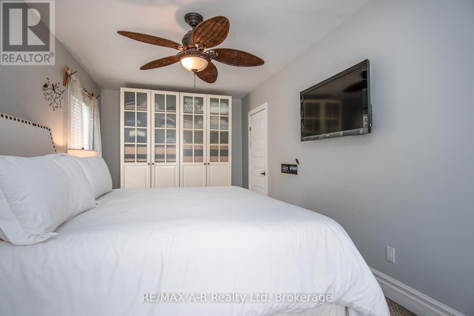 22 Mill Street E, Perth East, Ontario  N0K 1M0 - Photo 31 - X12051754