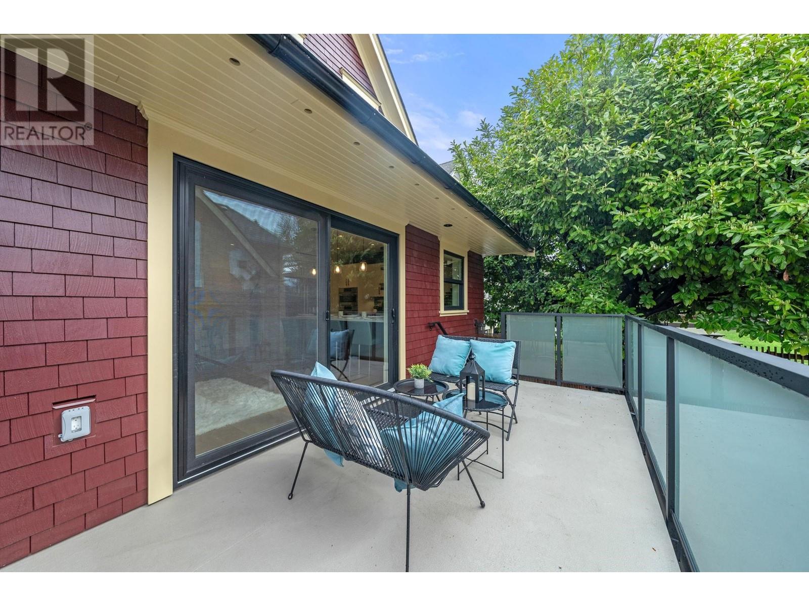 2592 Eton Street, Vancouver, British Columbia  V5K 1J7 - Photo 13 - R2983668