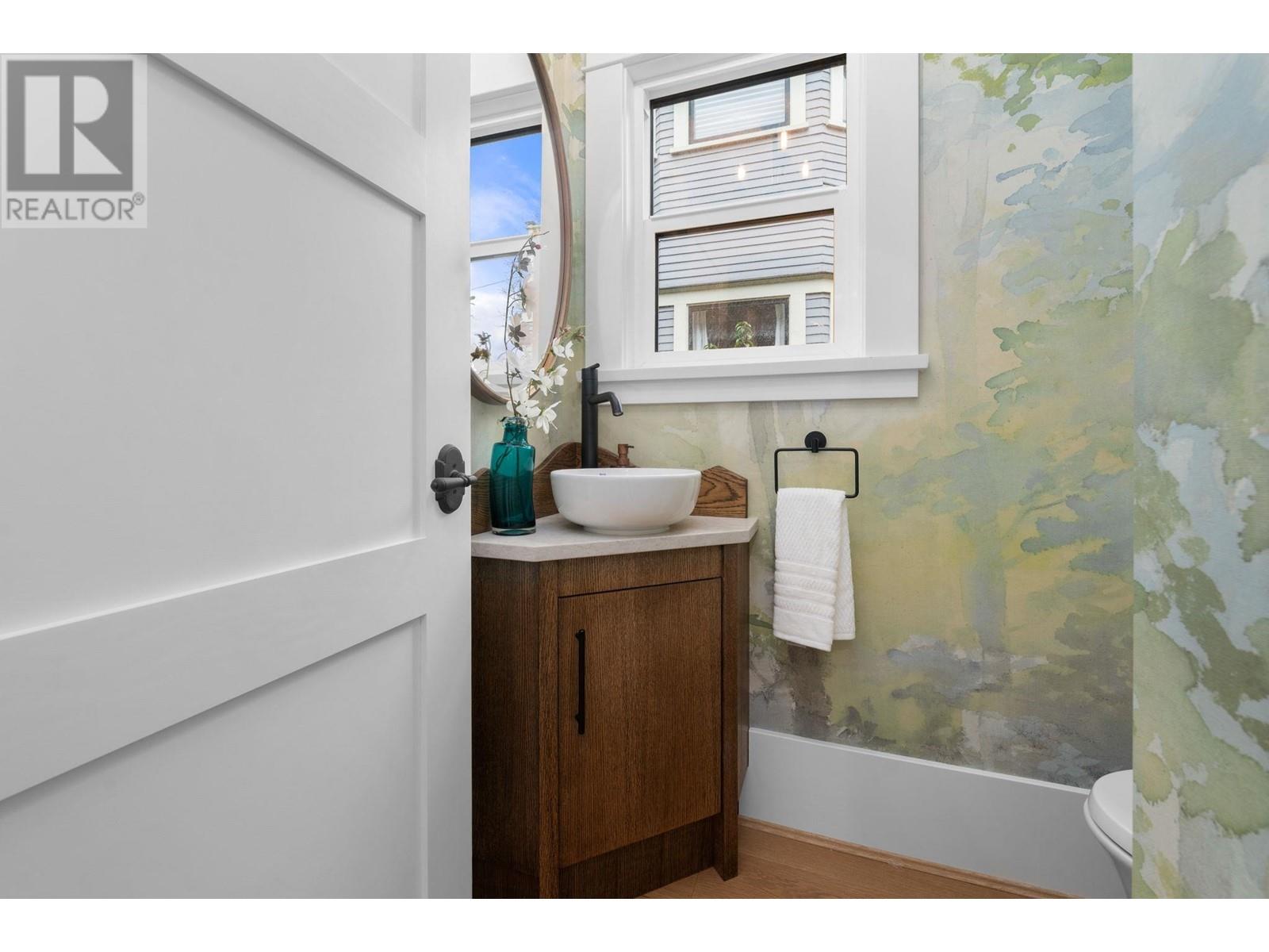 2592 Eton Street, Vancouver, British Columbia  V5K 1J7 - Photo 15 - R2983668