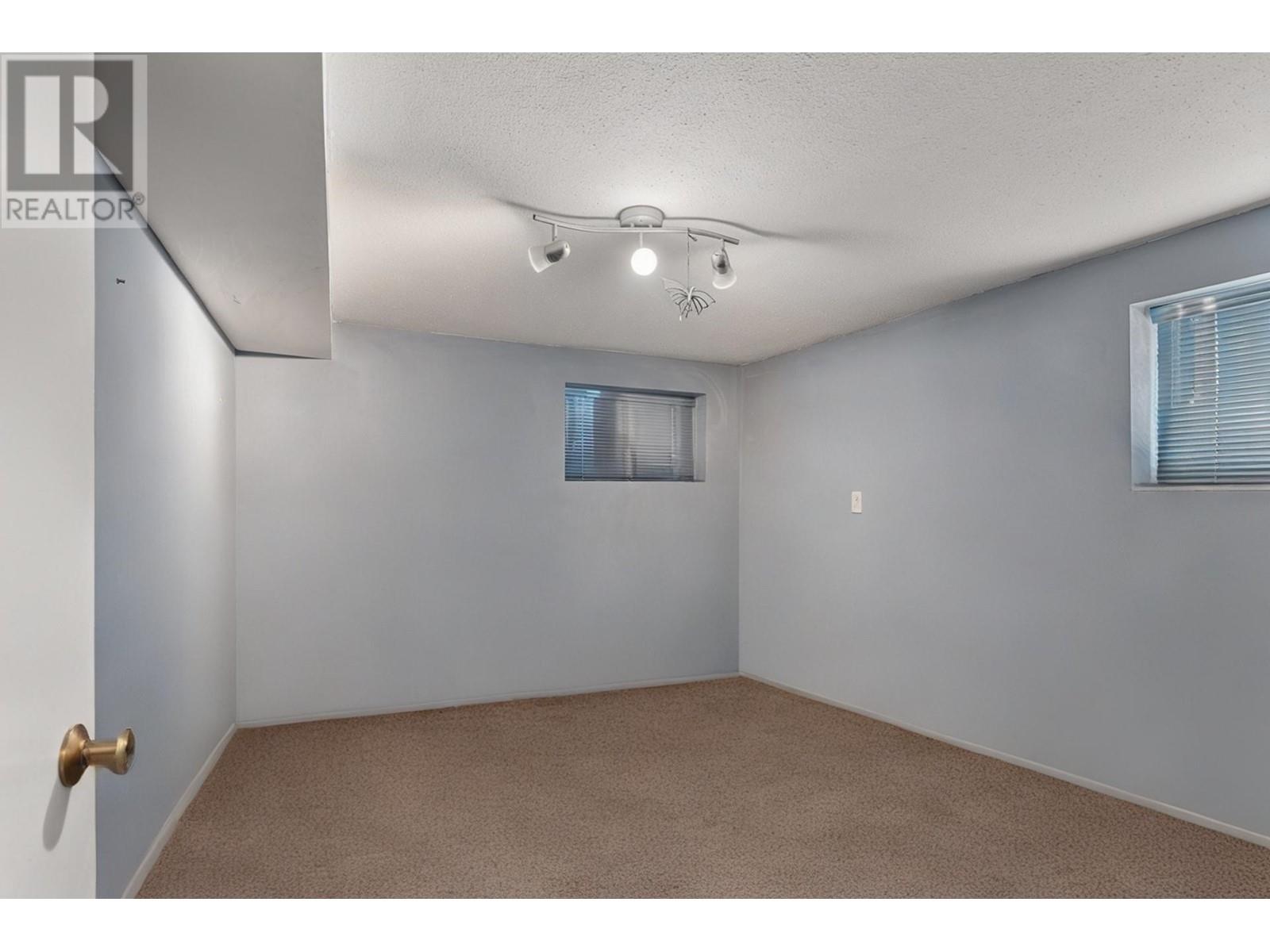 6430 Portland Street, Burnaby, British Columbia  V5E 1A2 - Photo 25 - R2983691