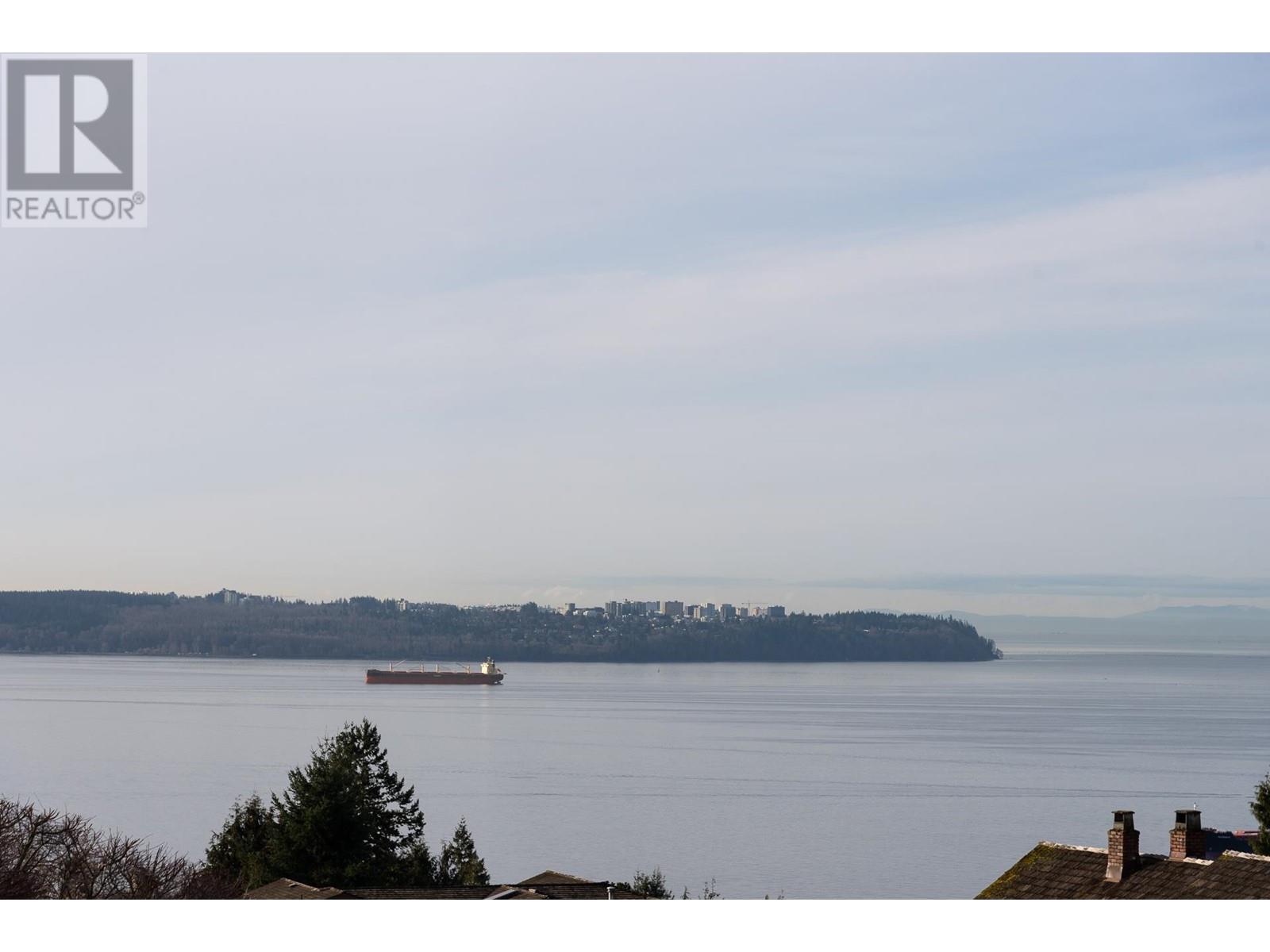Property at 4278 ROCKRIDGE PLACE image 4