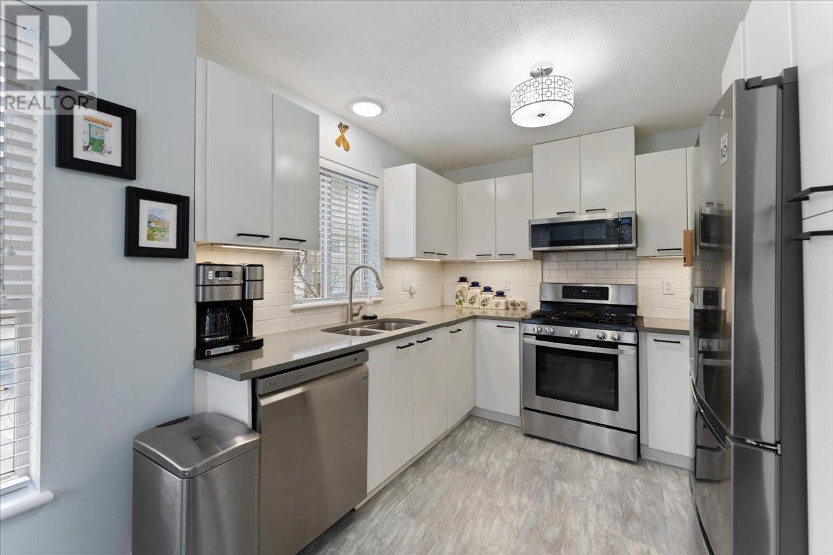 402 2958 Silver Springs Boulevard, Coquitlam, British Columbia  V3E 3R9 - Photo 13 - R2983687