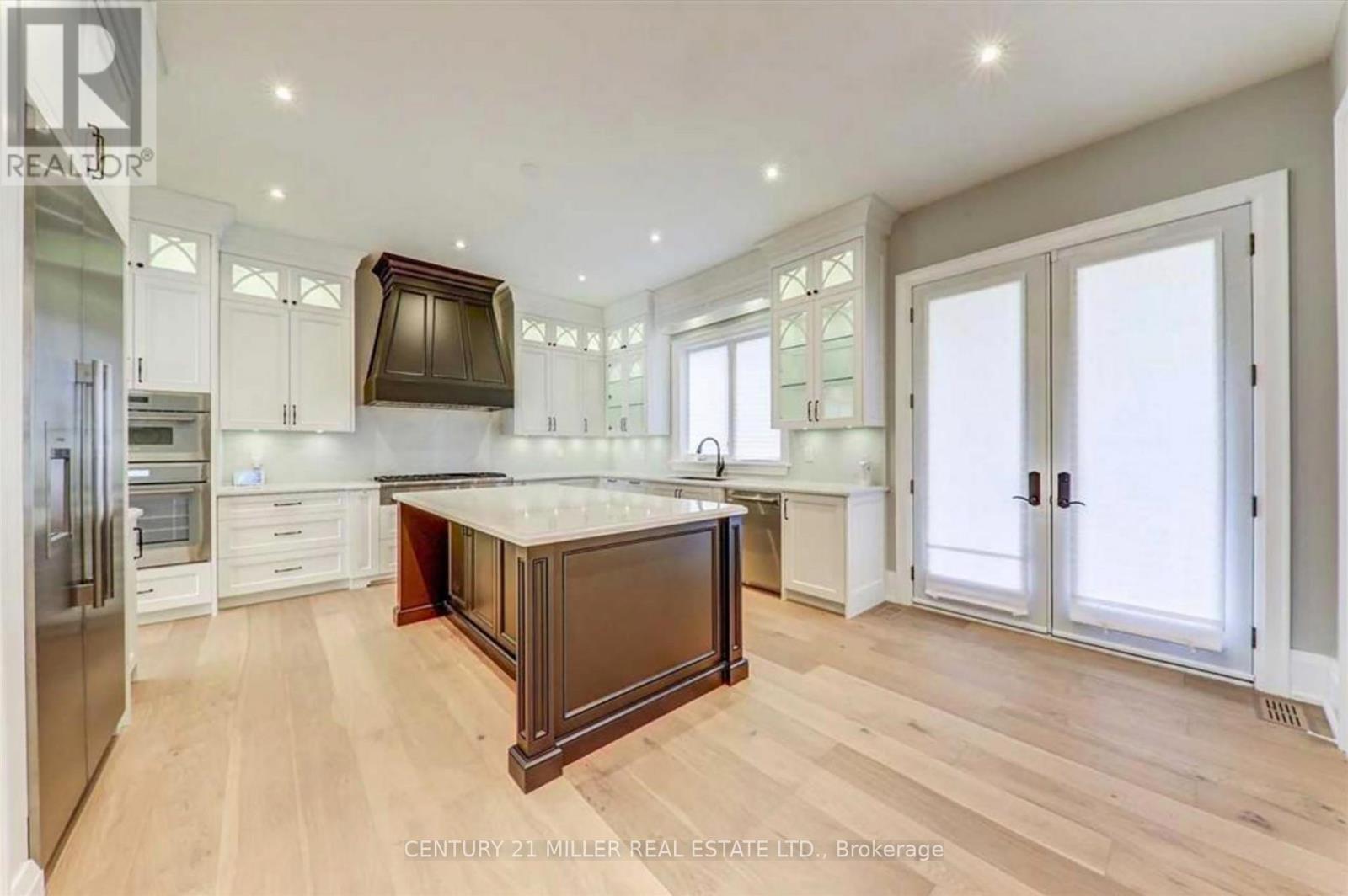 477 Candler Road, Oakville, Ontario  L6J 2V5 - Photo 10 - W12051737