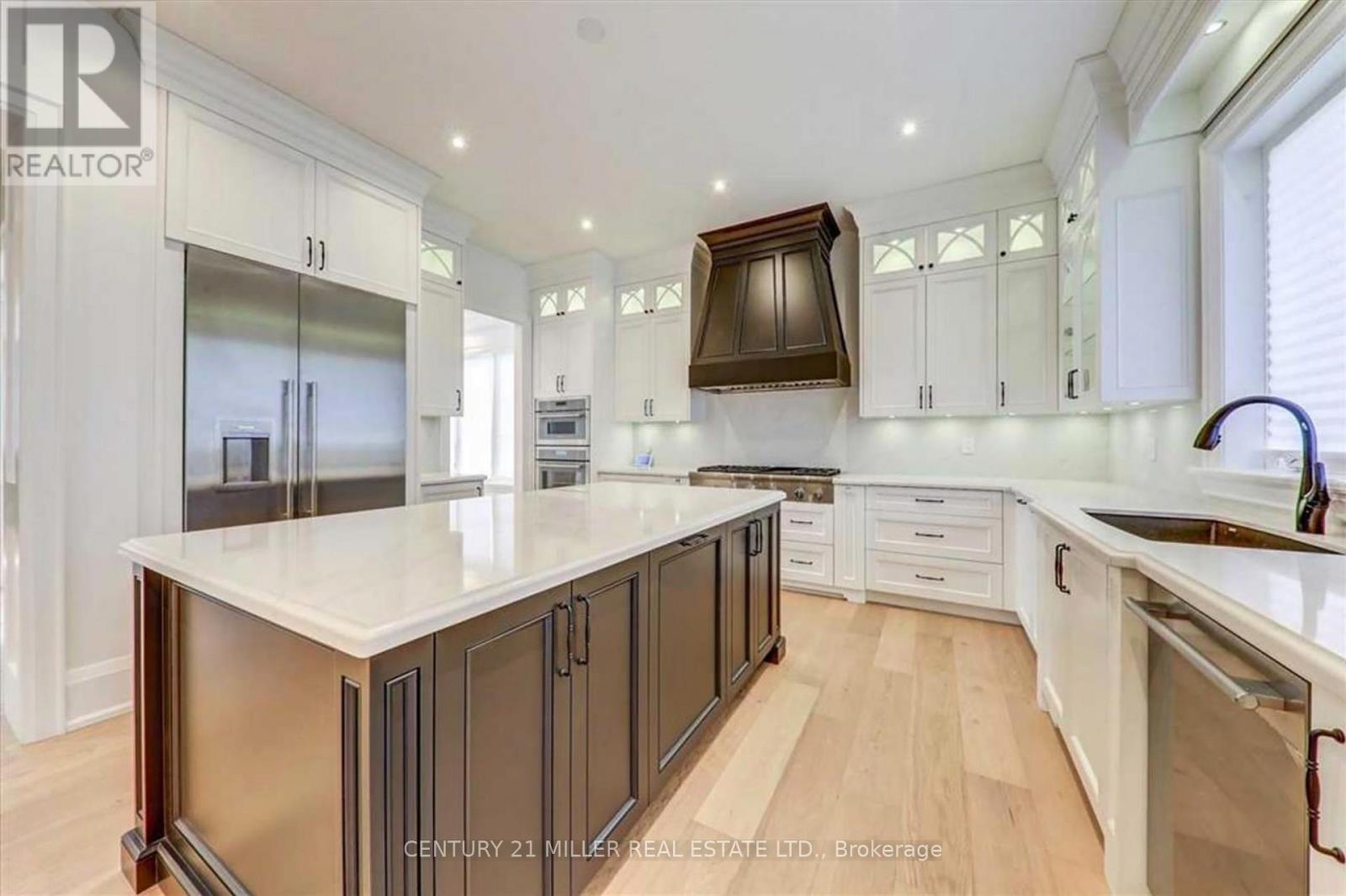 477 Candler Road, Oakville, Ontario  L6J 2V5 - Photo 11 - W12051737