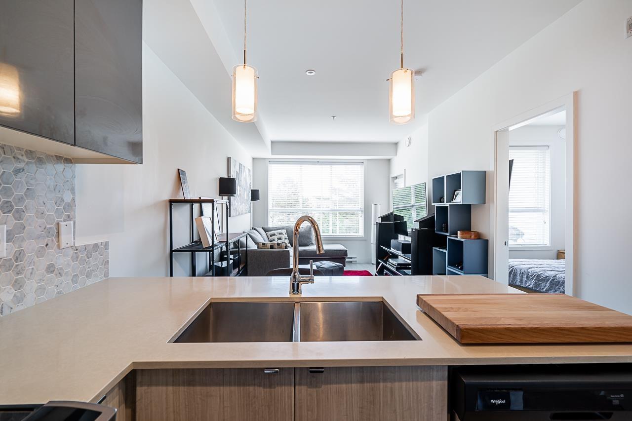 202 6438 195a Street, Surrey, British Columbia  V4N 6R5 - Photo 12 - R2983462
