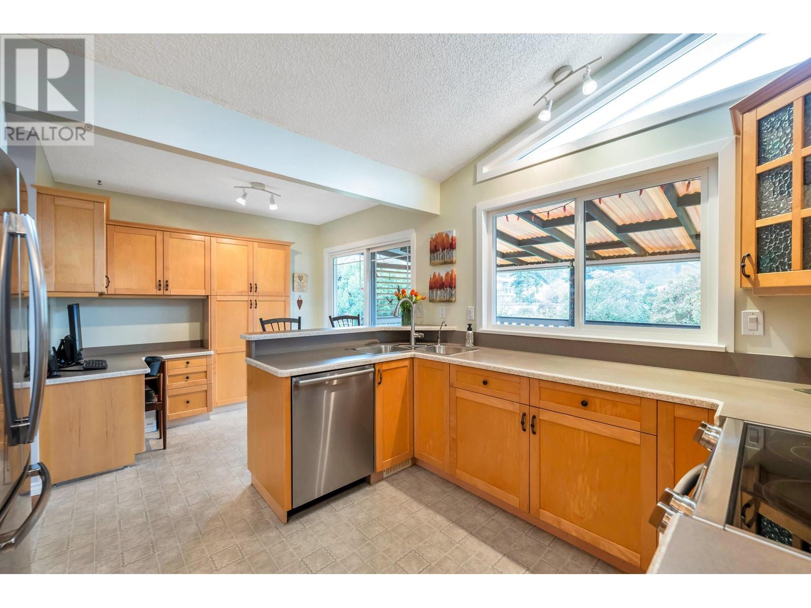 3138 Plimsoll Street, Coquitlam, British Columbia  V3C 3X6 - Photo 12 - R2983713