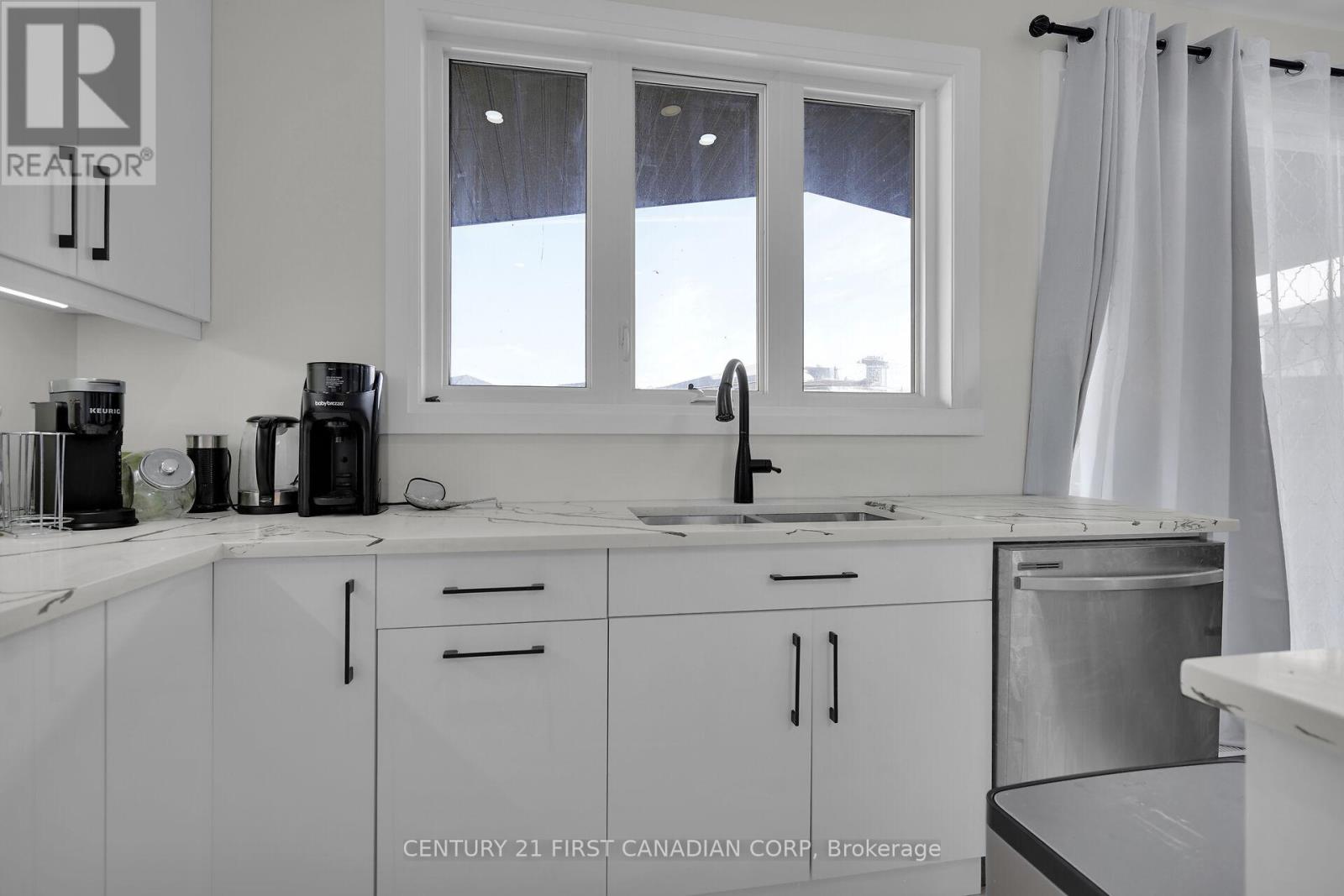 Photo 16 of 42 for 3500 Emily Carr Lane