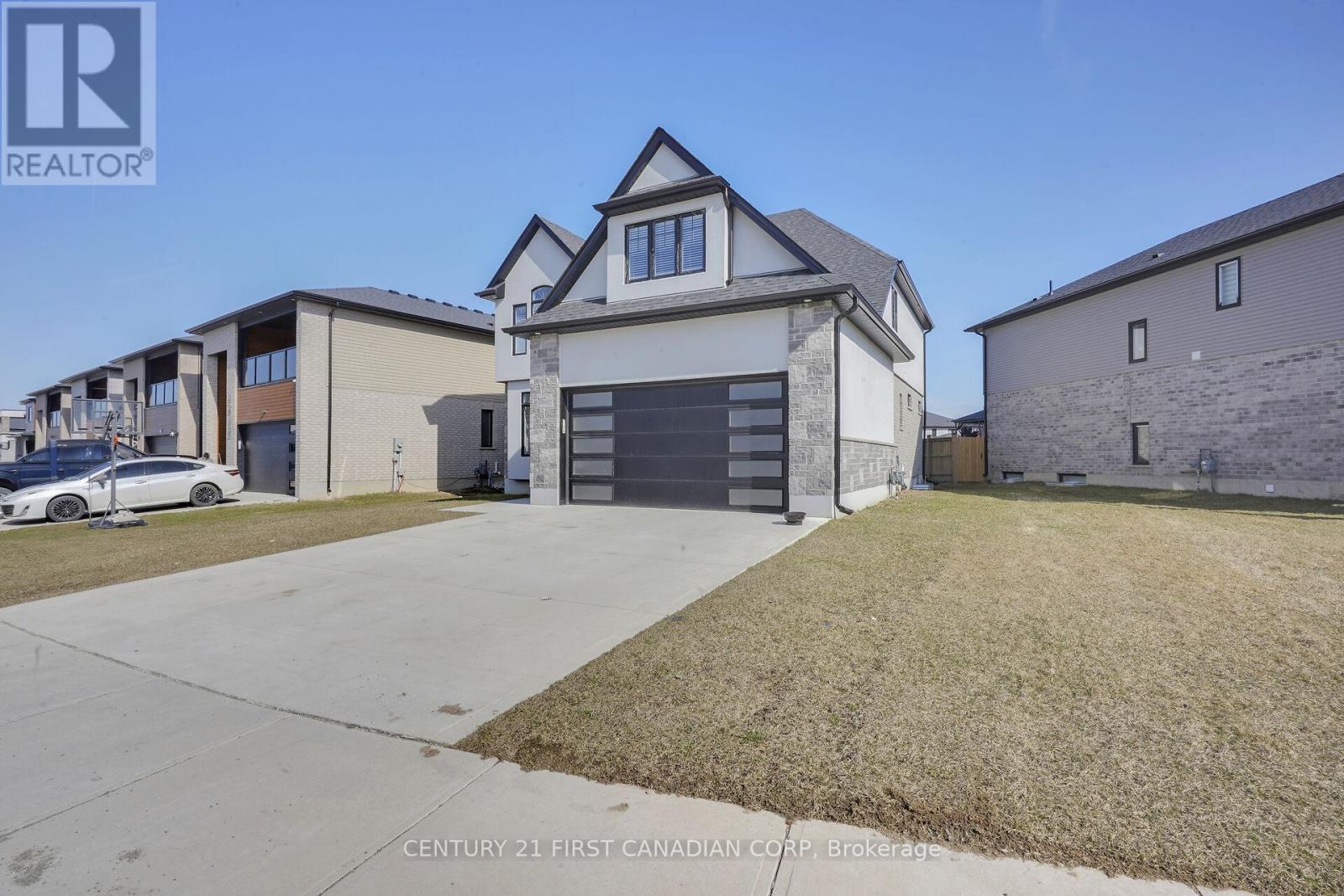 Property at 3500 EMILY CARR LANE image 3