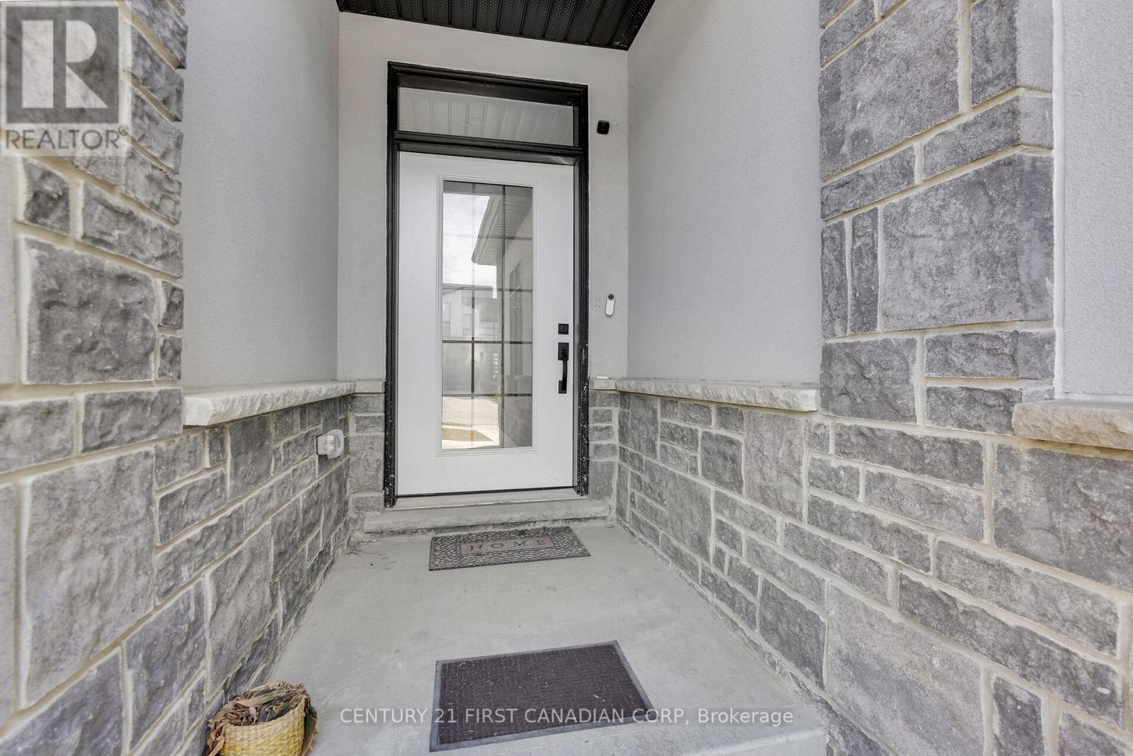 Property at 3500 EMILY CARR LANE image 5