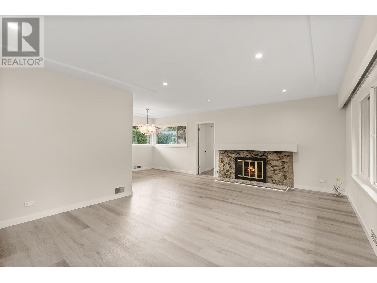 Property at 1285 LANGDALE DRIVE image 2