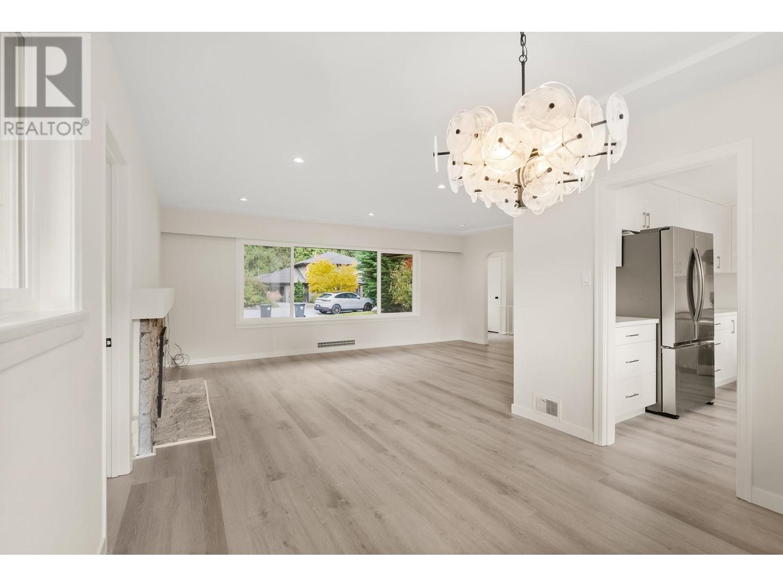 1285 Langdale Drive, North Vancouver, British Columbia  V7R 1Z8 - Photo 7 - R2983732