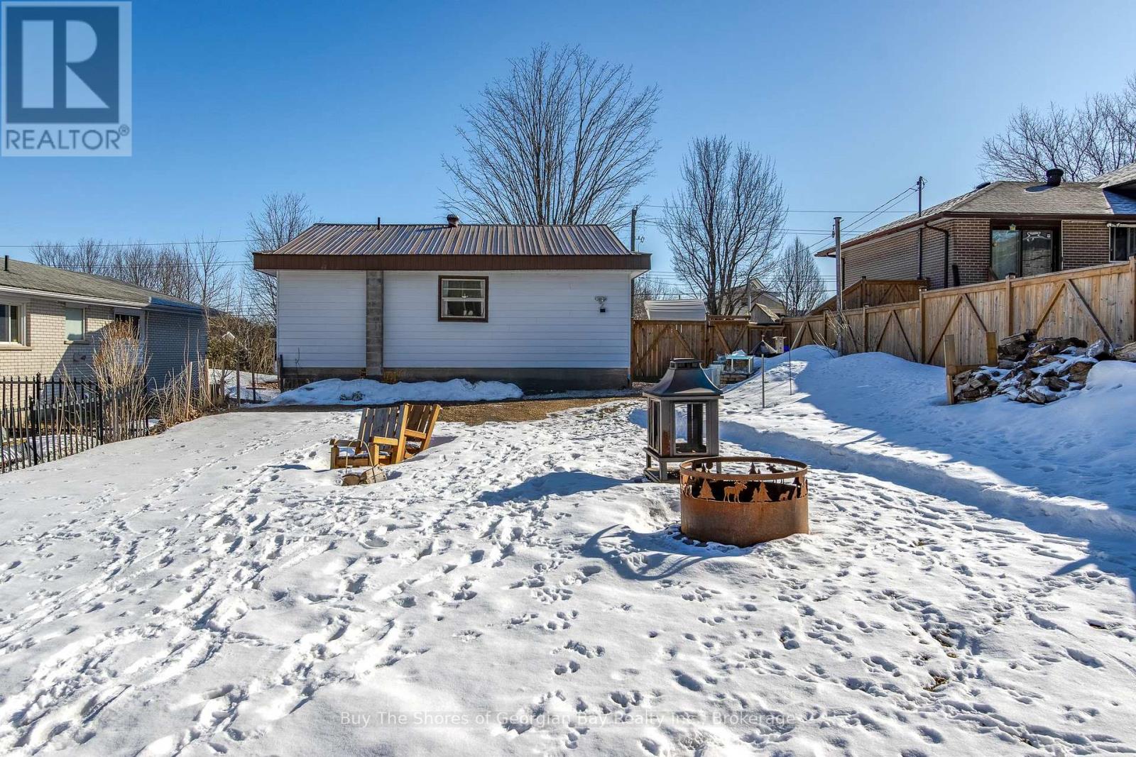 Property at 94 EIGHTH STREET image 2