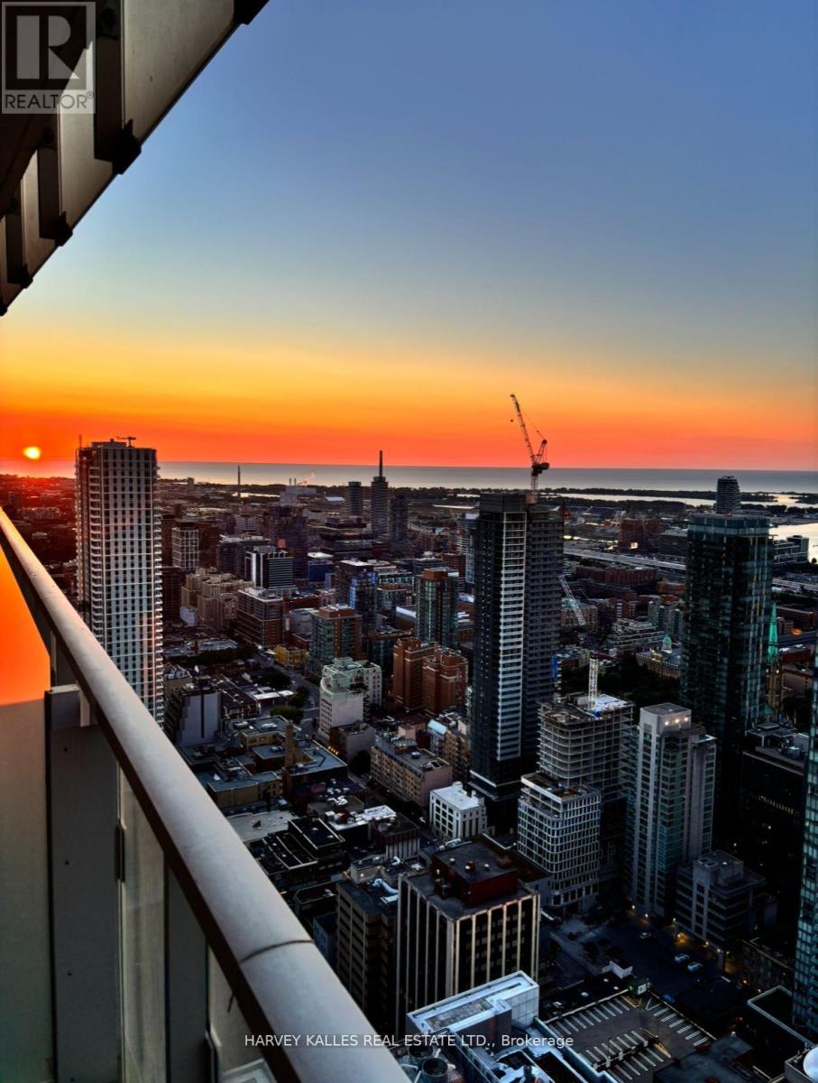 4908 - 197 Yonge Street, Toronto, Ontario  M5B 0C1 - Photo 14 - C12051864