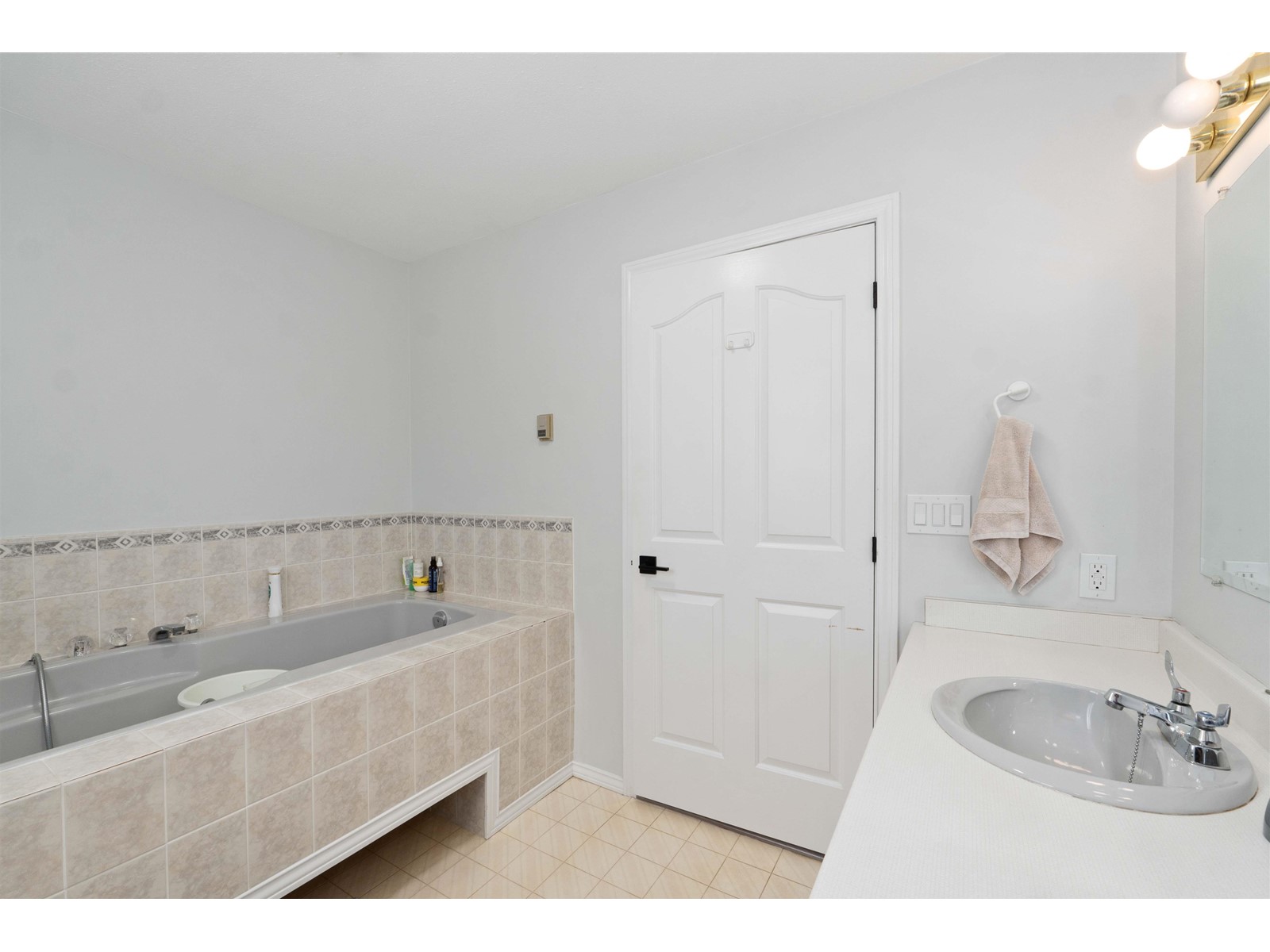 2615 Lock Street, Abbotsford, British Columbia  V4X 1J6 - Photo 24 - R2983473