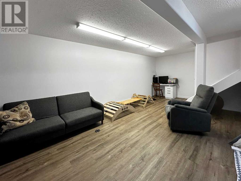 4433 51 Avenue, Valleyview, Alberta  T0H 3N0 - Photo 30 - A2207109