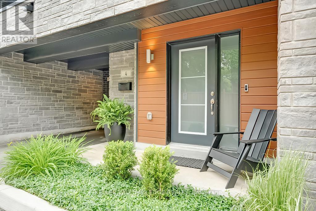 Property at 4 - 2071 GHENT AVENUE image 3